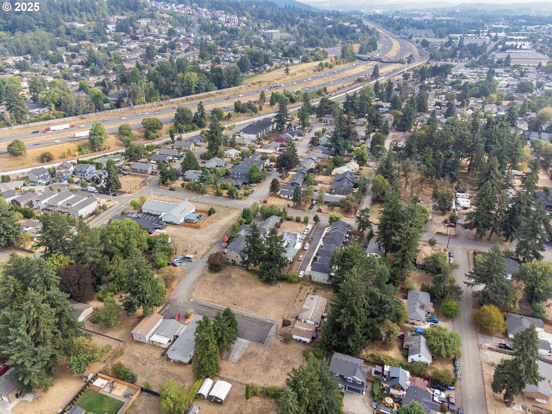 Southeast Bartholomew Court Portland, OR 97266 - Photo 7 of 11