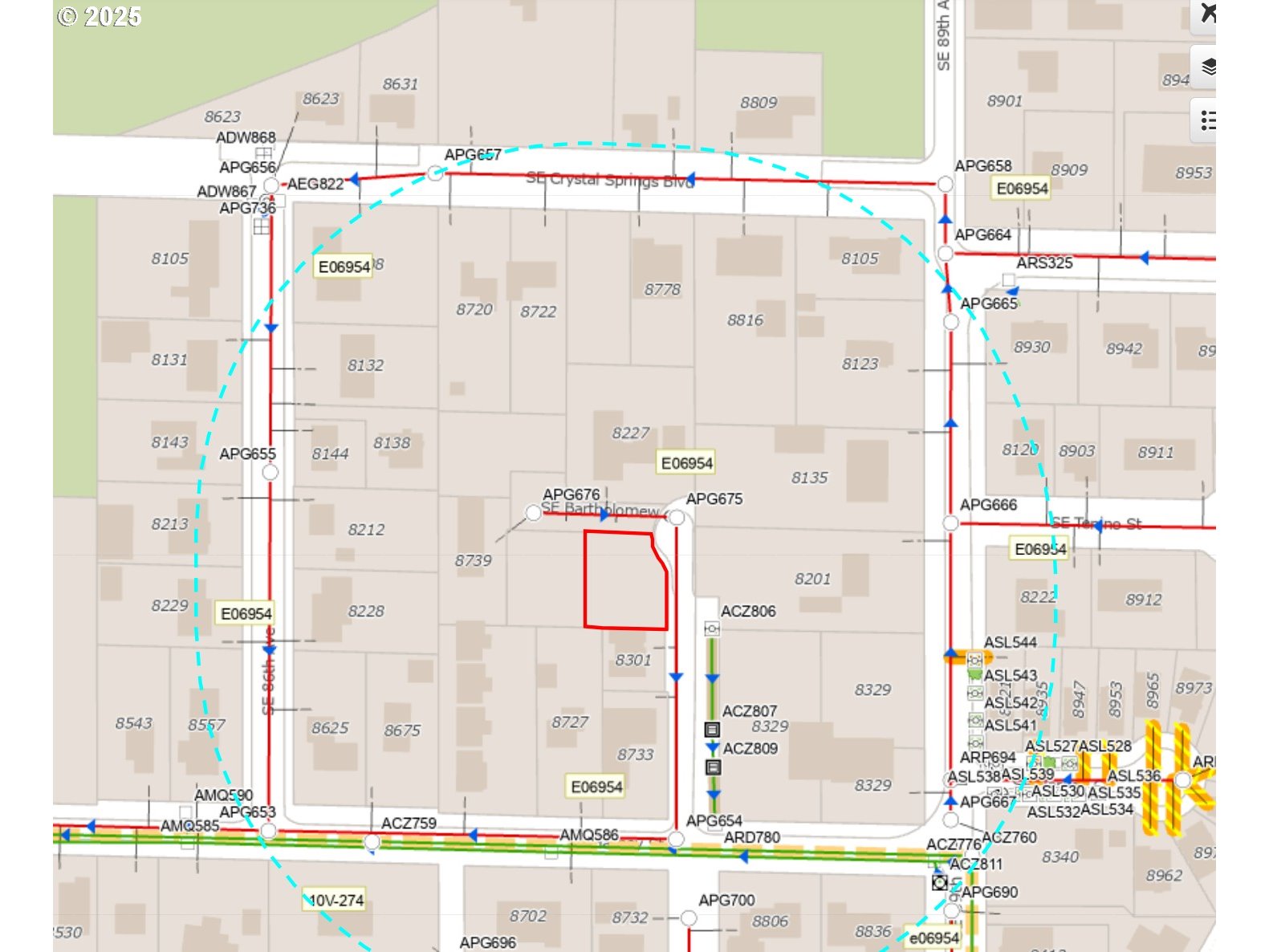 Southeast Bartholomew Court Portland, OR 97266 - Photo 10 of 11