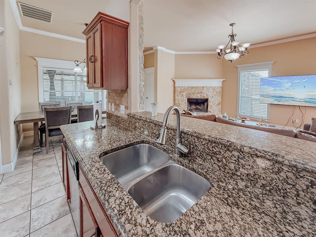100 Timbershade Drive Red Oak, TX 75154 - Photo 8 of 38