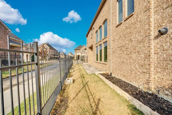 $3,600 | 3019 Ivy Hill Lane, Irving, TX 75063