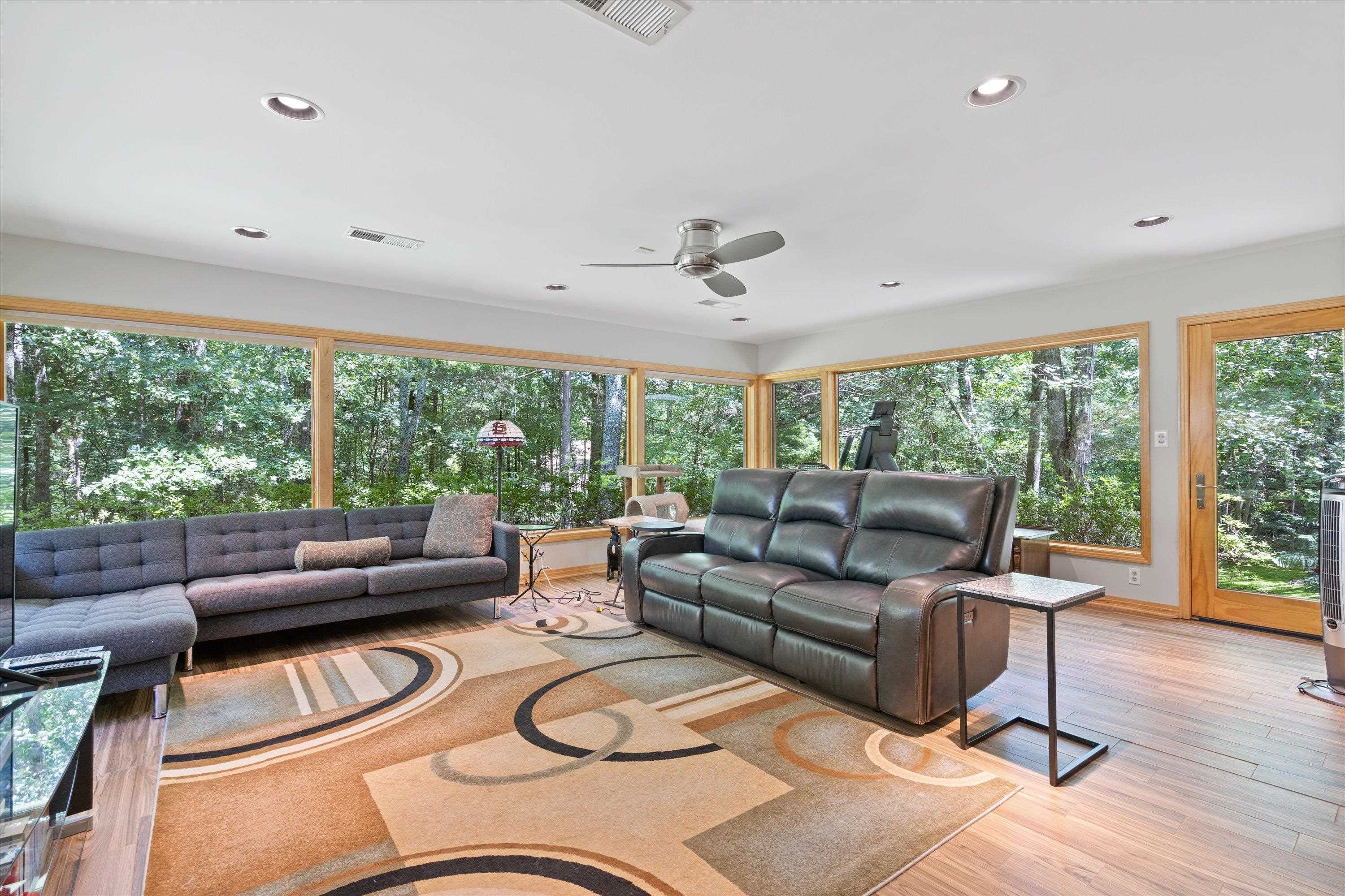 964 Rocky Point Road Memphis, TN 38018 - Photo 11 of 25 a living room with furniture and a large window