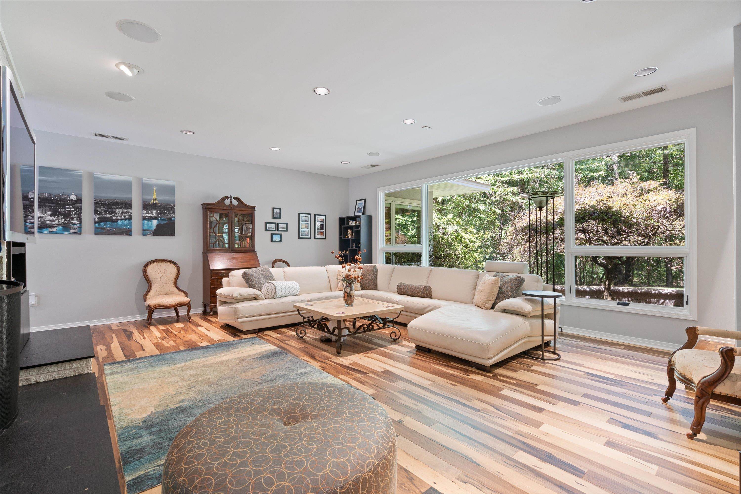 964 Rocky Point Road Memphis, TN 38018 - Photo 14 of 25 a living room with furniture large windows and wooden floor