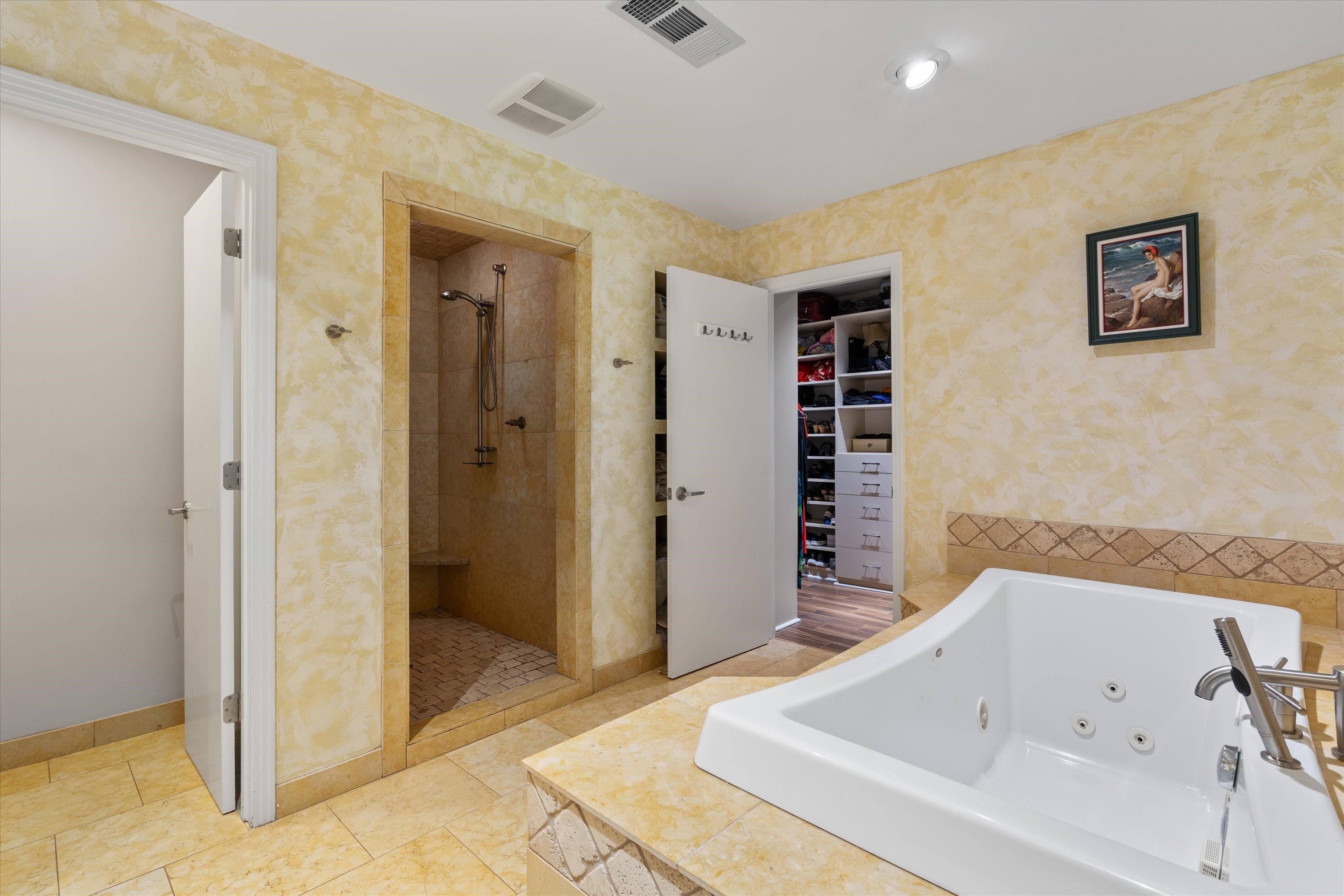964 Rocky Point Road Memphis, TN 38018 - Photo 18 of 25 a bathroom with a bathtub and a shower