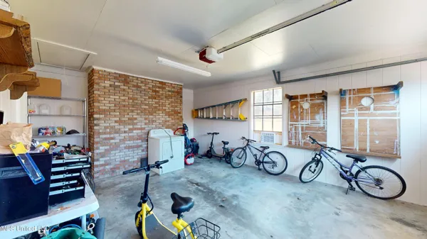 $220,000 | 1002 Pecan Lane, Tylertown, MS 39667