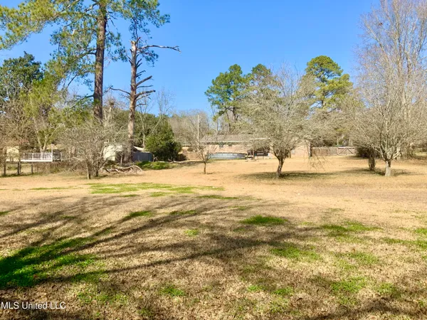 $220,000 | 1002 Pecan Lane, Tylertown, MS 39667