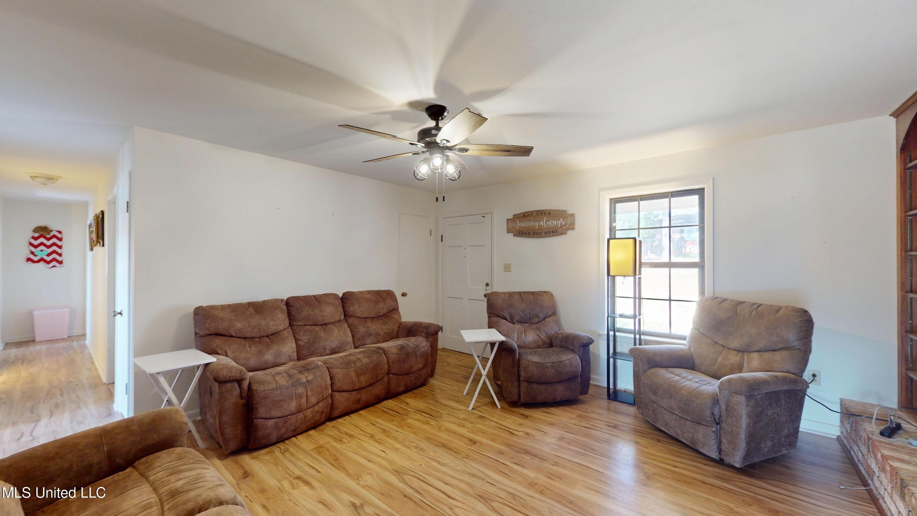 1002 Pecan Lane Tylertown, MS 39667 - Photo 6 of 59 1002-Pecan-Ln-Tylertown-MS-39667-0204202