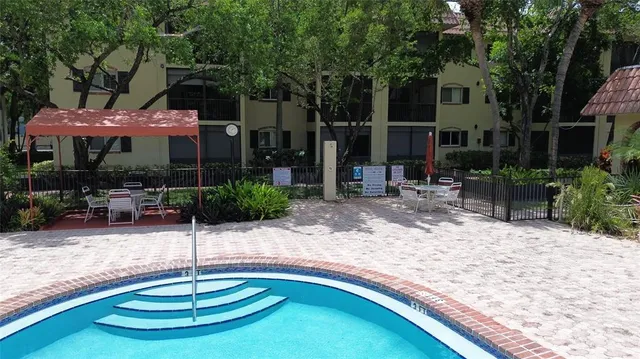 $1,800 | 251 South Cypress Road, Unit 127, Pompano Beach, FL 33060