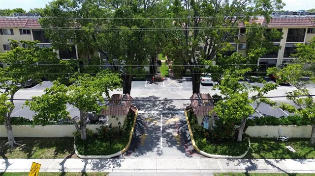 $1,800 | 251 South Cypress Road, Unit 127, Pompano Beach, FL 33060