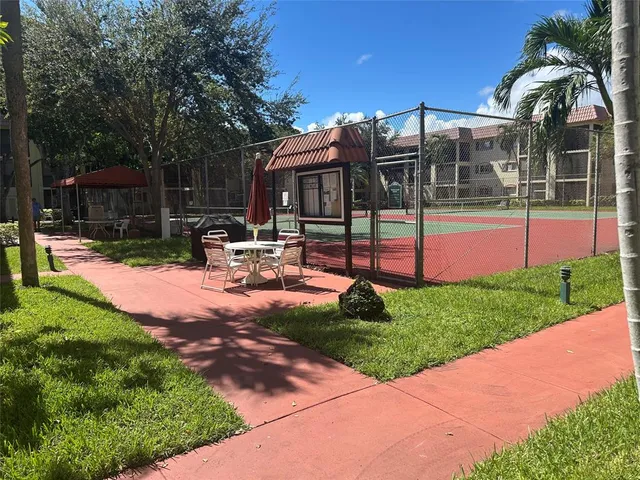 $1,800 | 251 South Cypress Road, Unit 127, Pompano Beach, FL 33060