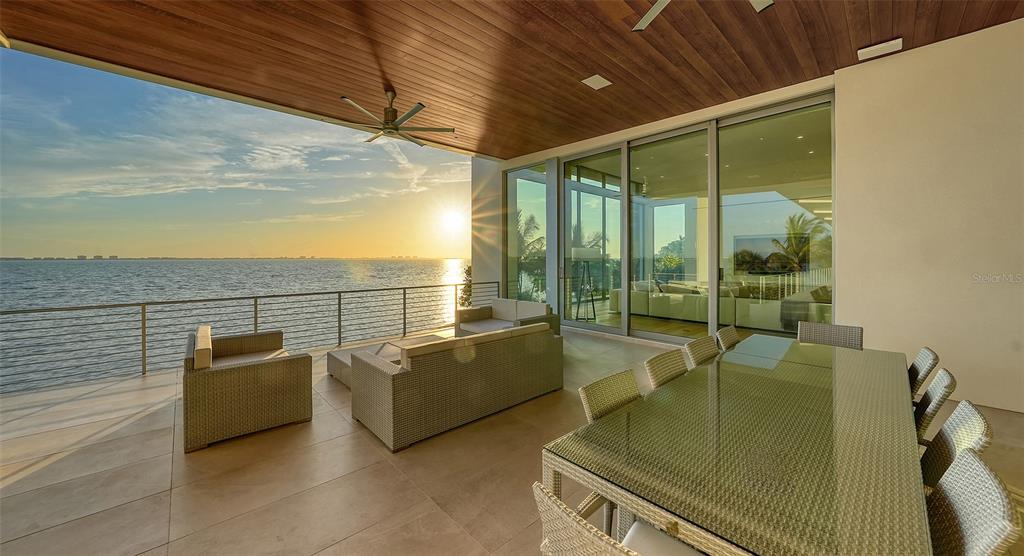 4123 Bay Shore Road Sarasota, FL 34234 - Photo 24 of 31