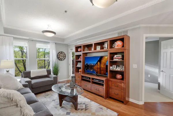 $2,395 | 645 North 1st Street, Unit 304, Minneapolis, MN 55401