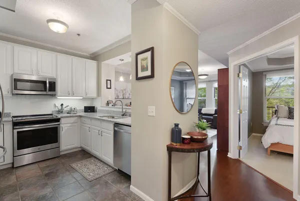 $2,395 | 645 North 1st Street, Unit 304, Minneapolis, MN 55401