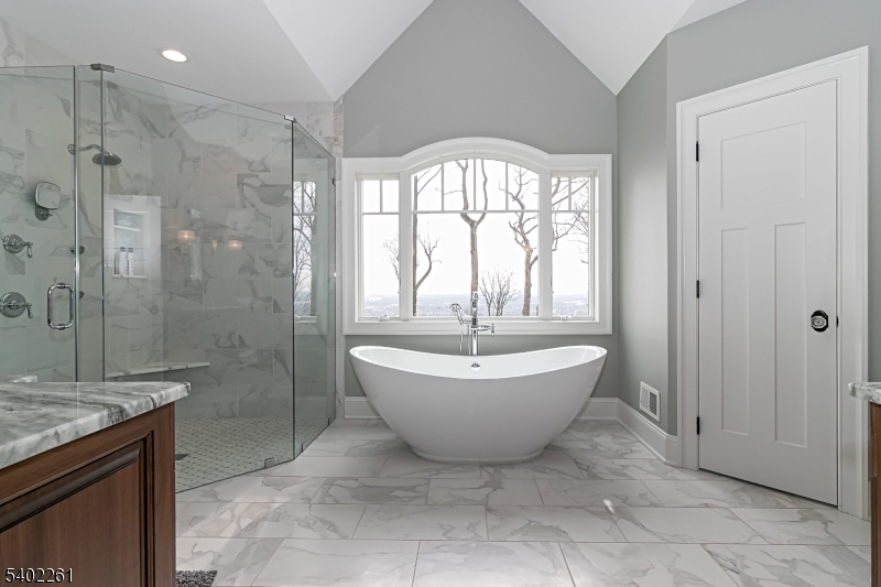 8 Juniper Pointe Trail Dunellen, NJ 08812 - Photo 12 of 33