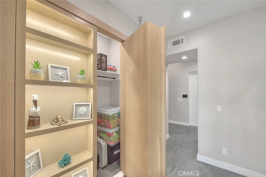 99 Surfside Avenue Surfside, CA 90743 - Photo 11 of 75