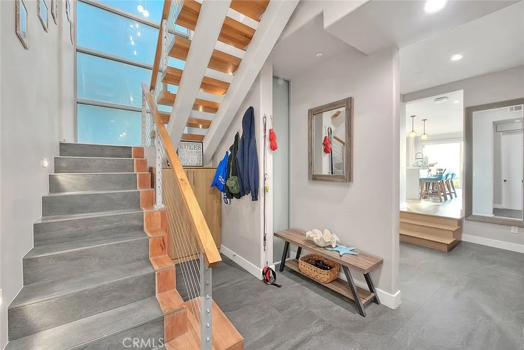 99 Surfside Avenue Surfside, CA 90743 - Photo 15 of 75