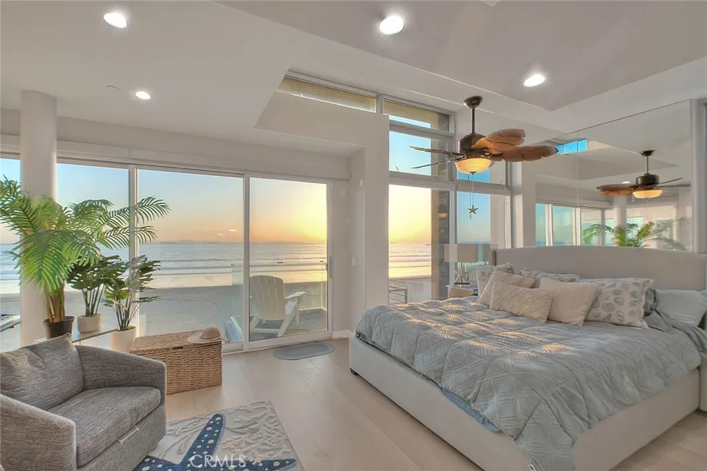 99 Surfside Avenue Surfside, CA 90743 - Photo 31 of 75