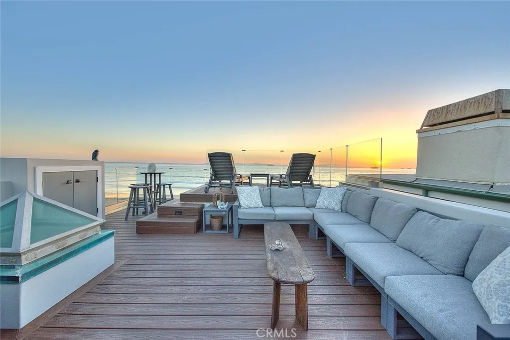 99 Surfside Avenue Surfside, CA 90743 - Photo 49 of 75