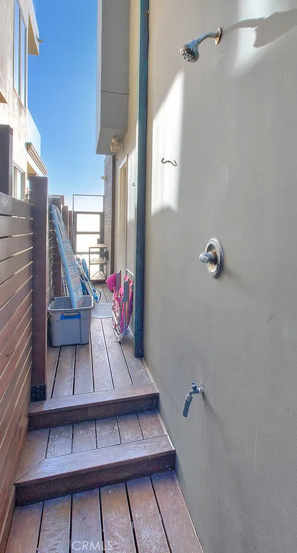 99 Surfside Avenue Surfside, CA 90743 - Photo 63 of 75