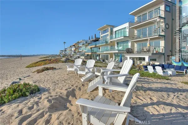 $7,100,000 | 99 Surfside Avenue, Surfside, CA 90743