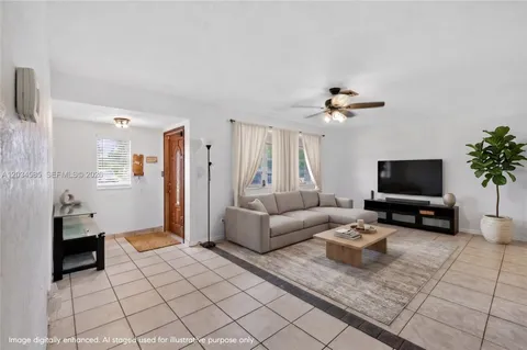 $600,000 | 1901 North 56th Avenue, Hollywood, FL 33021