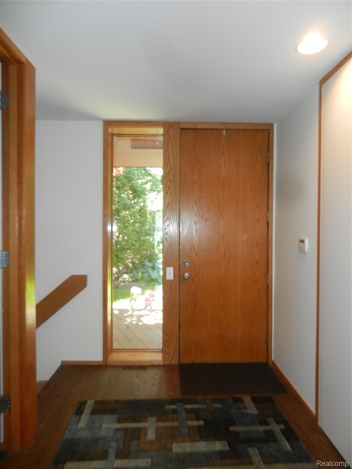5375 Wayne Road White Lake, MI 48383 - Photo 28 of 59 DSCN1533.JPG