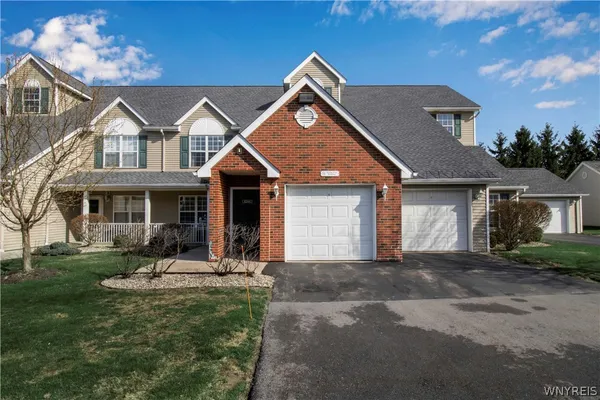 $2,186 | 4100 Stonegate Lane, Amherst, NY 14221
