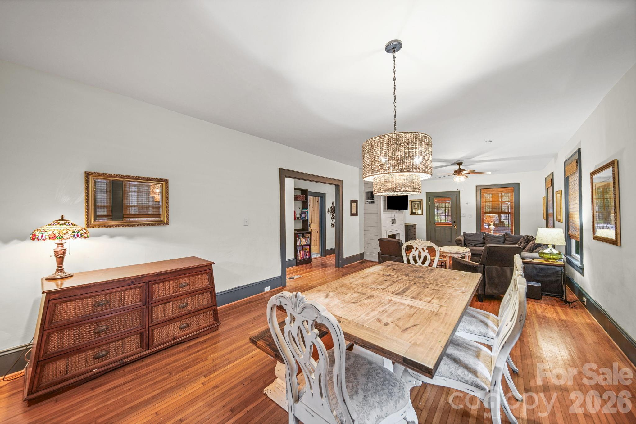 321 Grandin Road Charlotte, NC 28208 - Photo 9 of 36 Gallery Image 9