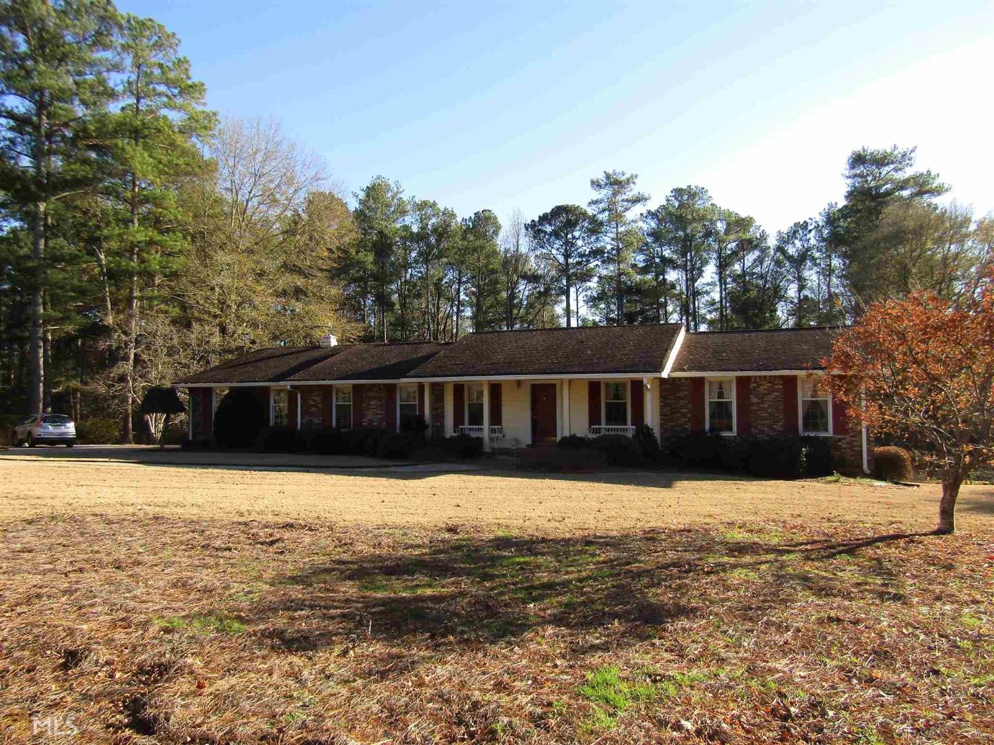 405 Castlewood Road Tyrone, GA 30290 - Photo 1 of 1 Gallery Image 1