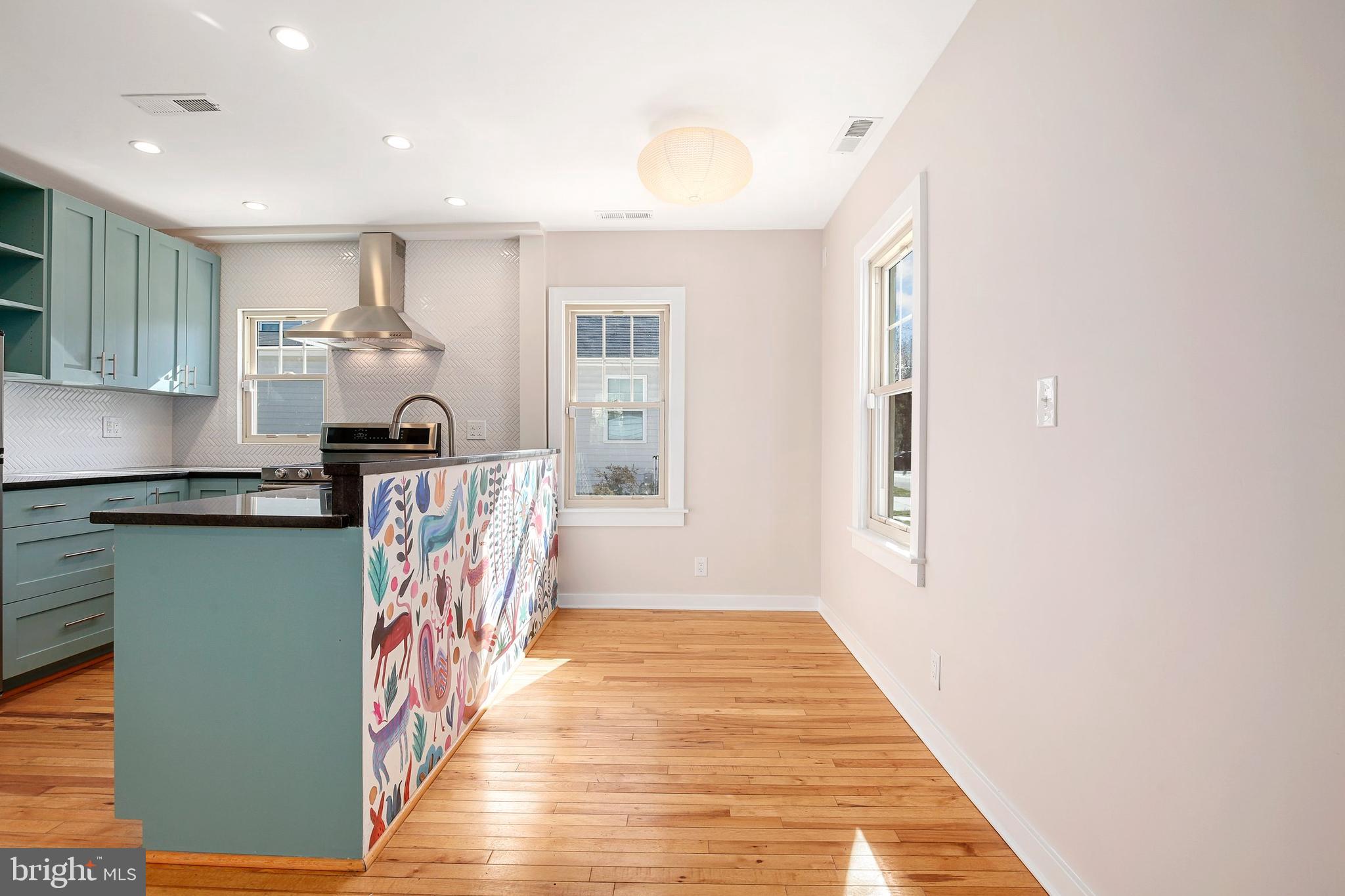 304 Marshall Street Gaithersburg, MD 20877 - Photo 9 of 38