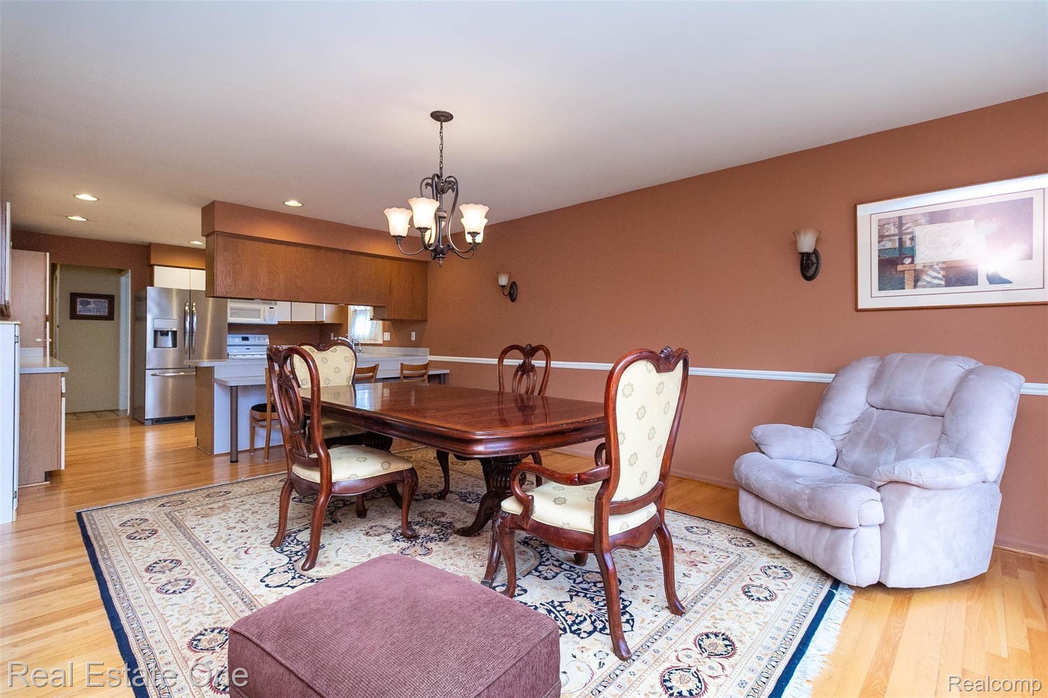 1255 Seville Road Rochester, MI 48309 - Photo 13 of 58 13.jpg