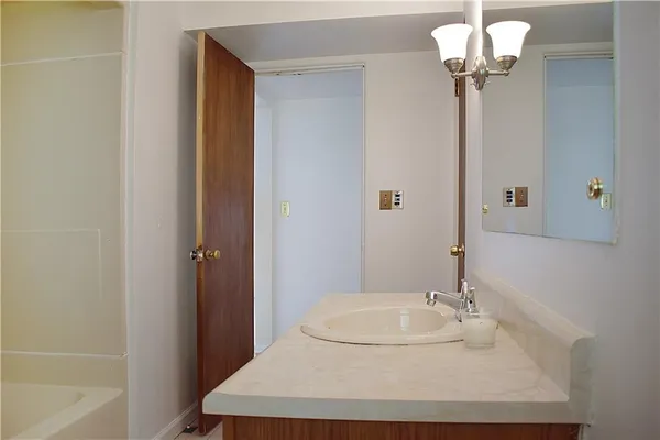 $1,500 | 100 Primrose Avenue, Glenshaw, PA 15116