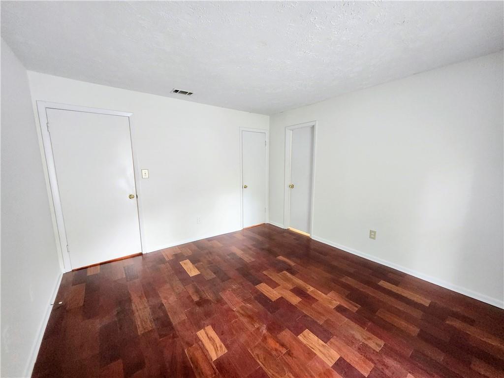 8740 Roswell Road, Unit 9D Atlanta, GA 30350 - Photo 9 of 18 Gallery Image 9