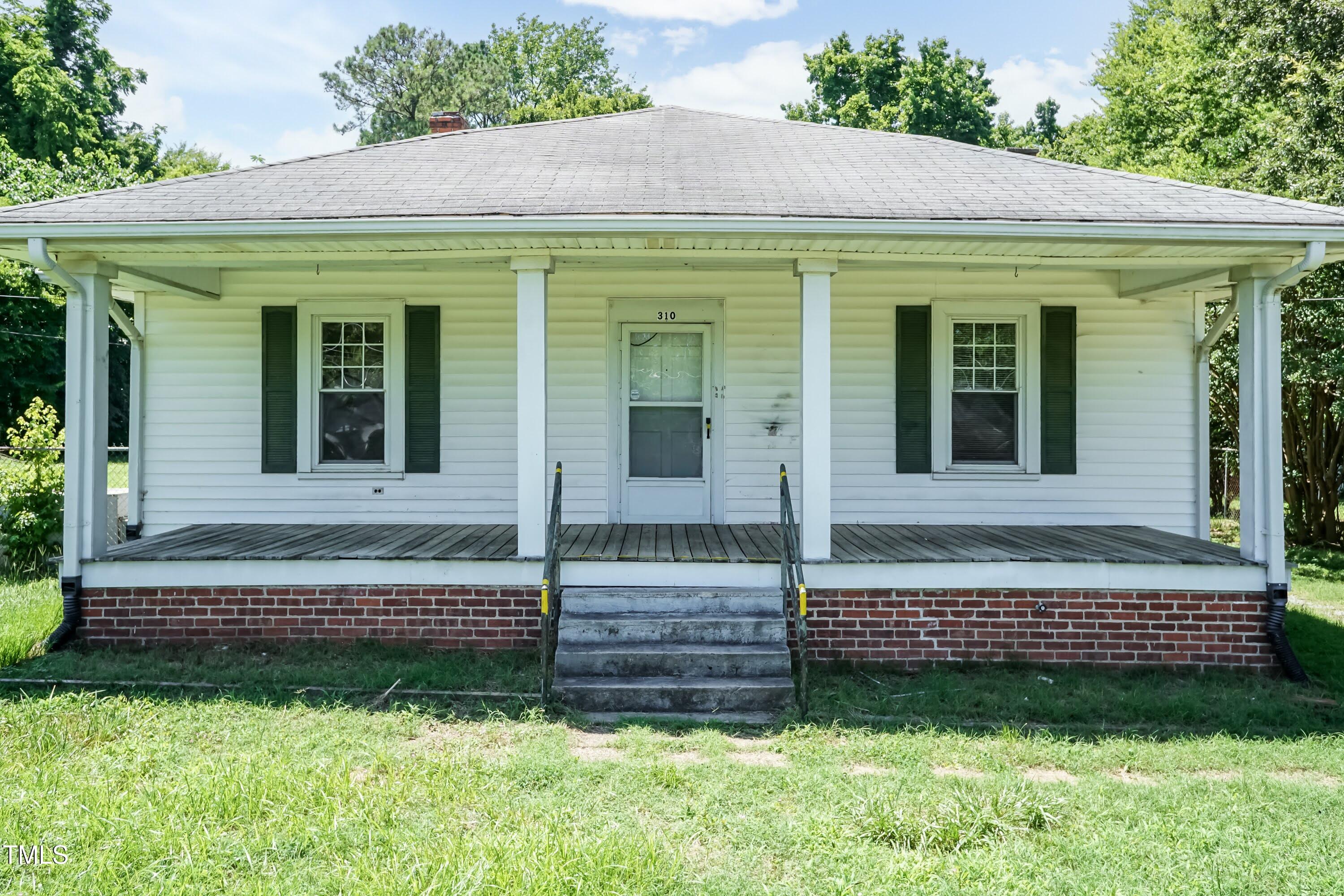 310 Spring Street Durham, NC 27703 - Photo 2 of 43 Porch 02