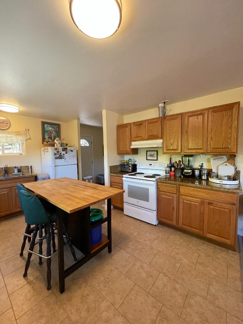 8097 Messick Road Prunedale, CA 93907 - Photo 4 of 17 Gallery Image 4