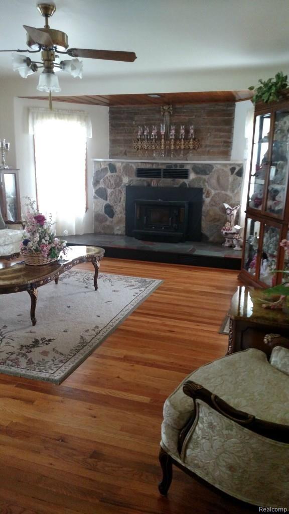 WICK LIVING ROOM 1.jpg