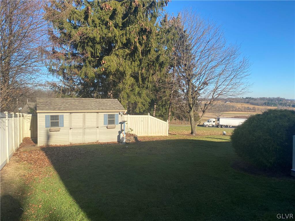 3047 Woodlea Road Orefield, PA 18069 - Photo 4 of 15 Gallery Image 4