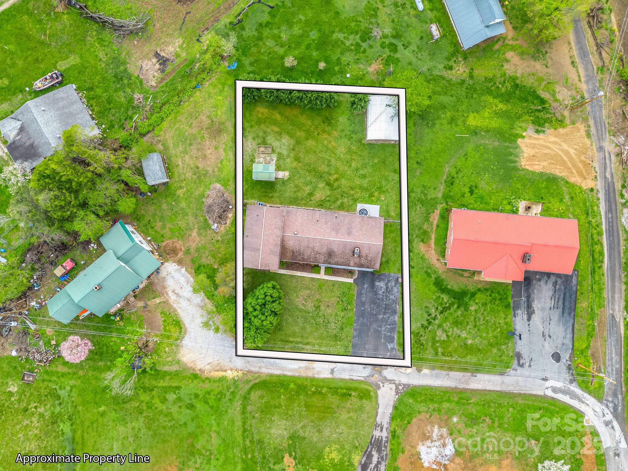 88 North Valley Street Marion, NC 28752 - Photo 35 of 43 an aerial view of a house