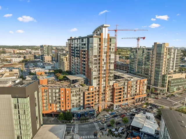 $3,000 | 600 12th Avenue South, Unit 705, Nashville, TN 37203