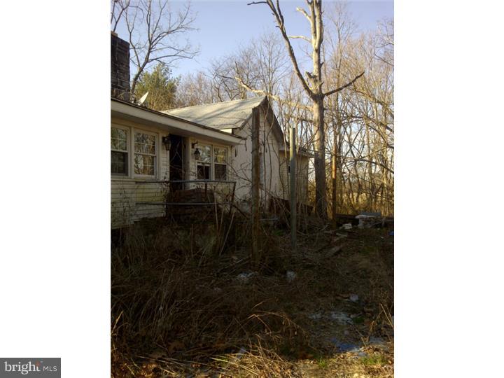 559 Oak Grove Road Swedesboro, NJ 08085 - Photo 3 of 3 Exterior