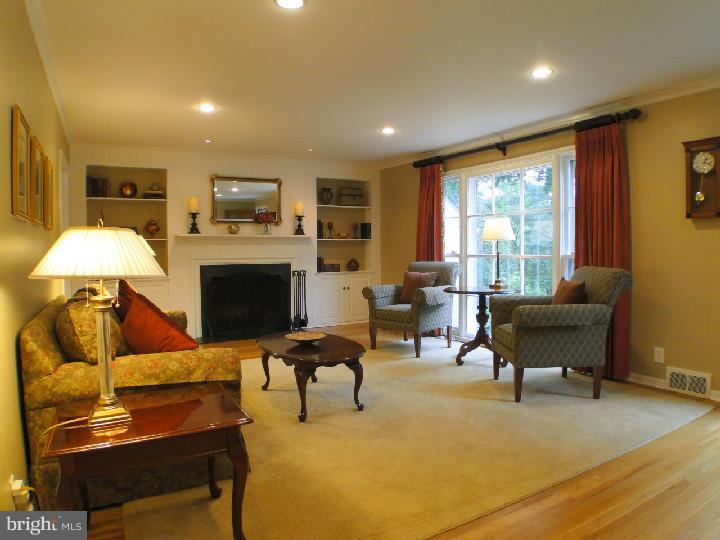 139 Steeplechase Road Devon, PA 19333 - Photo 4 of 25