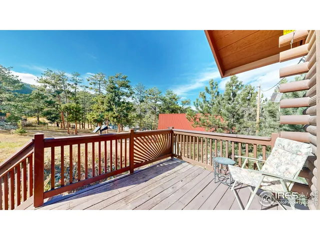 a black and white photo of a house