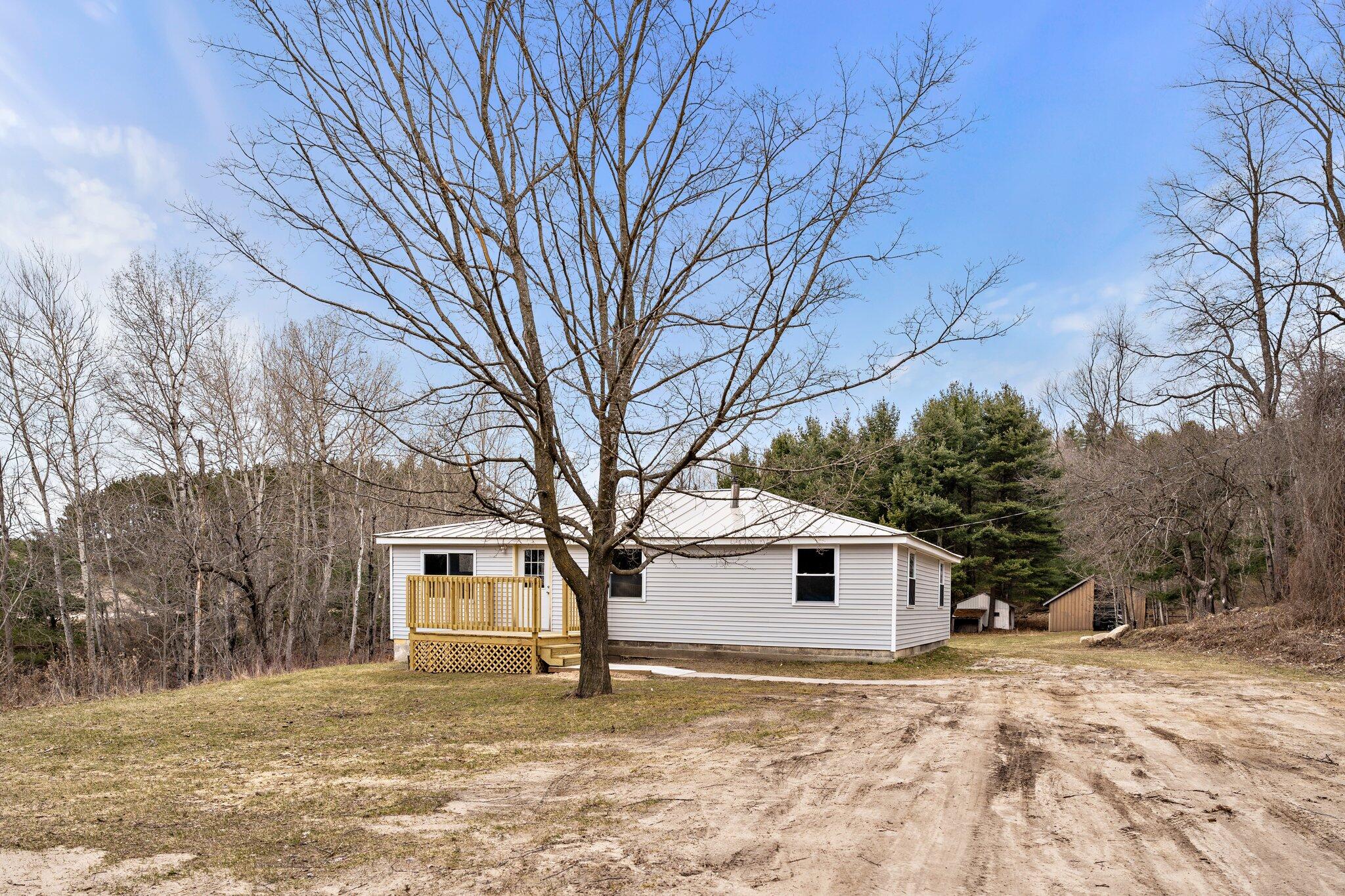 13962 22 Mile Road Tustin, MI 49688 - Photo 1 of 21 2-web-or-mls-DSC02871