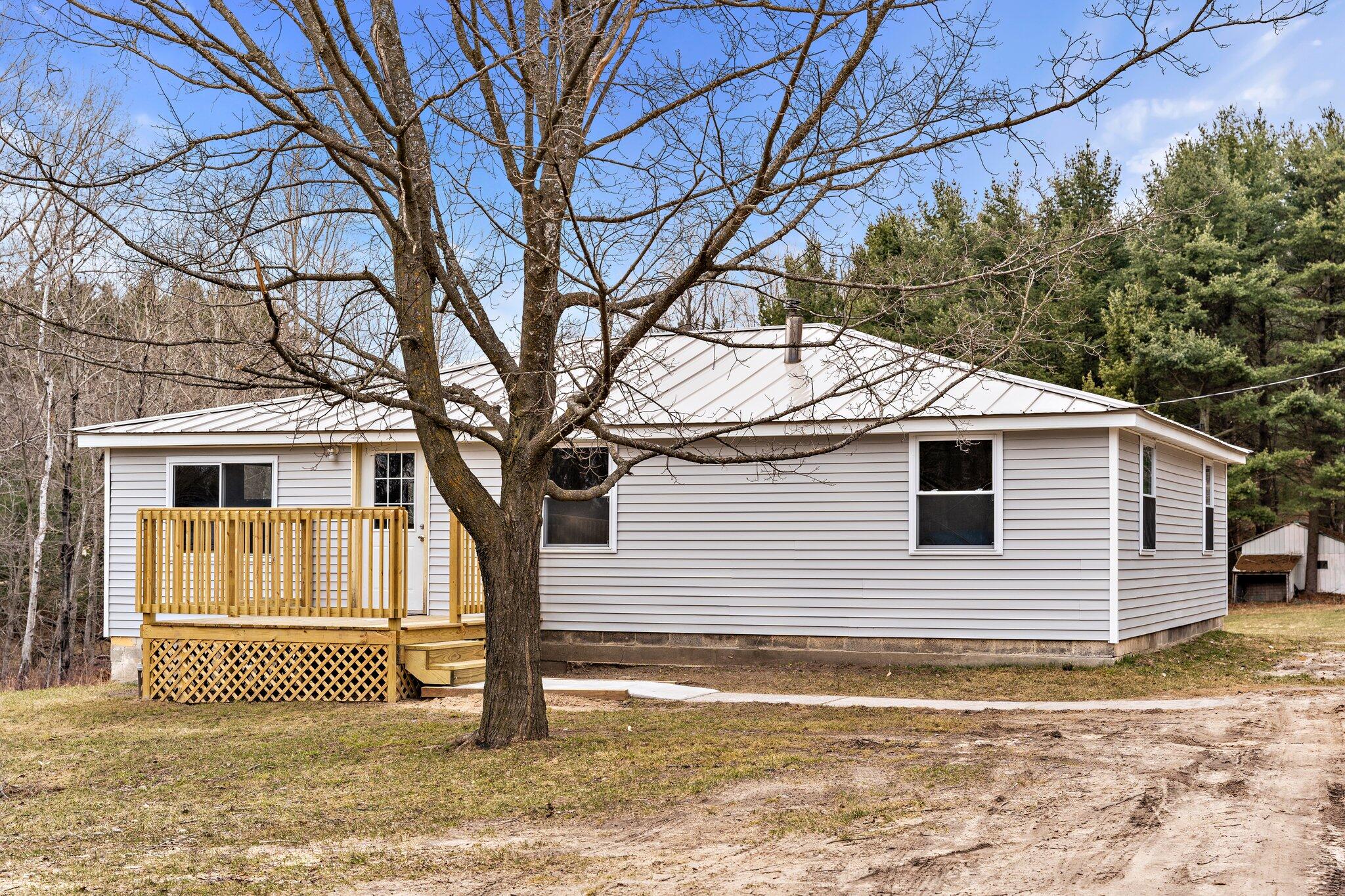 13962 22 Mile Road Tustin, MI 49688 - Photo 2 of 21 1-web-or-mls-DSC02870