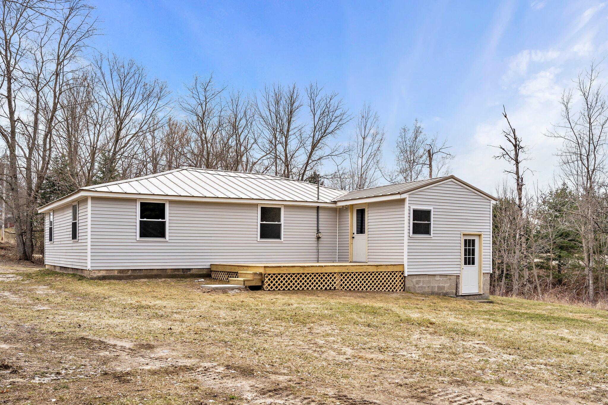 13962 22 Mile Road Tustin, MI 49688 - Photo 4 of 21 7-web-or-mls-DSC02876