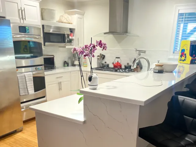 $2,500 | 72 Carson Avenue, Unit B, Wethersfield, CT 06109