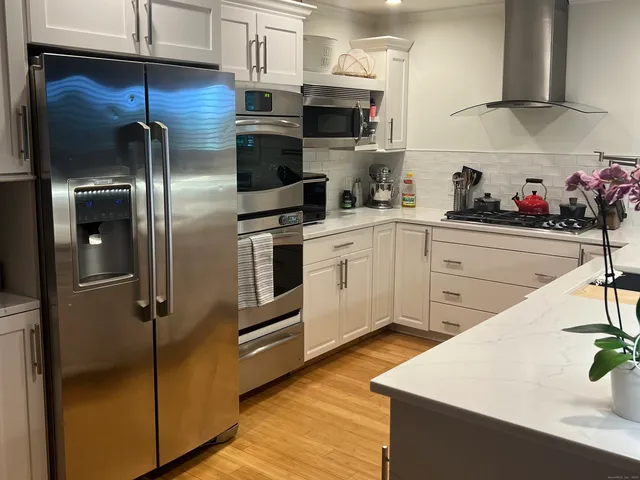 $2,500 | 72 Carson Avenue, Unit B, Wethersfield, CT 06109