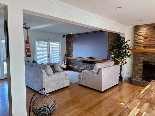 $2,500 | 72 Carson Avenue, Unit B, Wethersfield, CT 06109