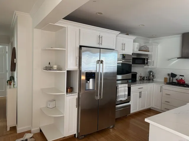 $2,500 | 72 Carson Avenue, Unit B, Wethersfield, CT 06109