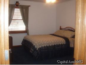 8 Amberley Road Springfield, IL 62712 - Photo 7 of 9
