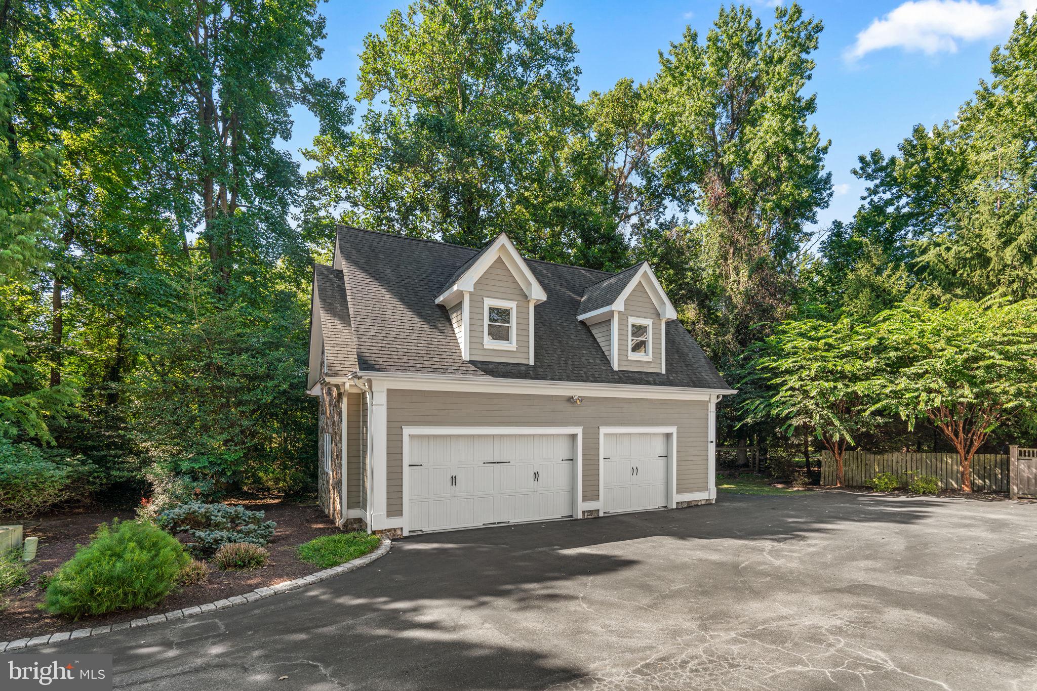 370 Eagle Hill Road Pasadena, MD 21122 - Photo 100 of 118 Drive Way | Detached Garage